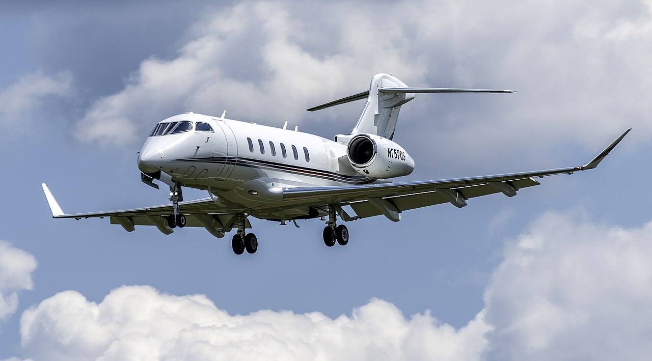 Bombardier Challenger 350 (2019) — N350NP