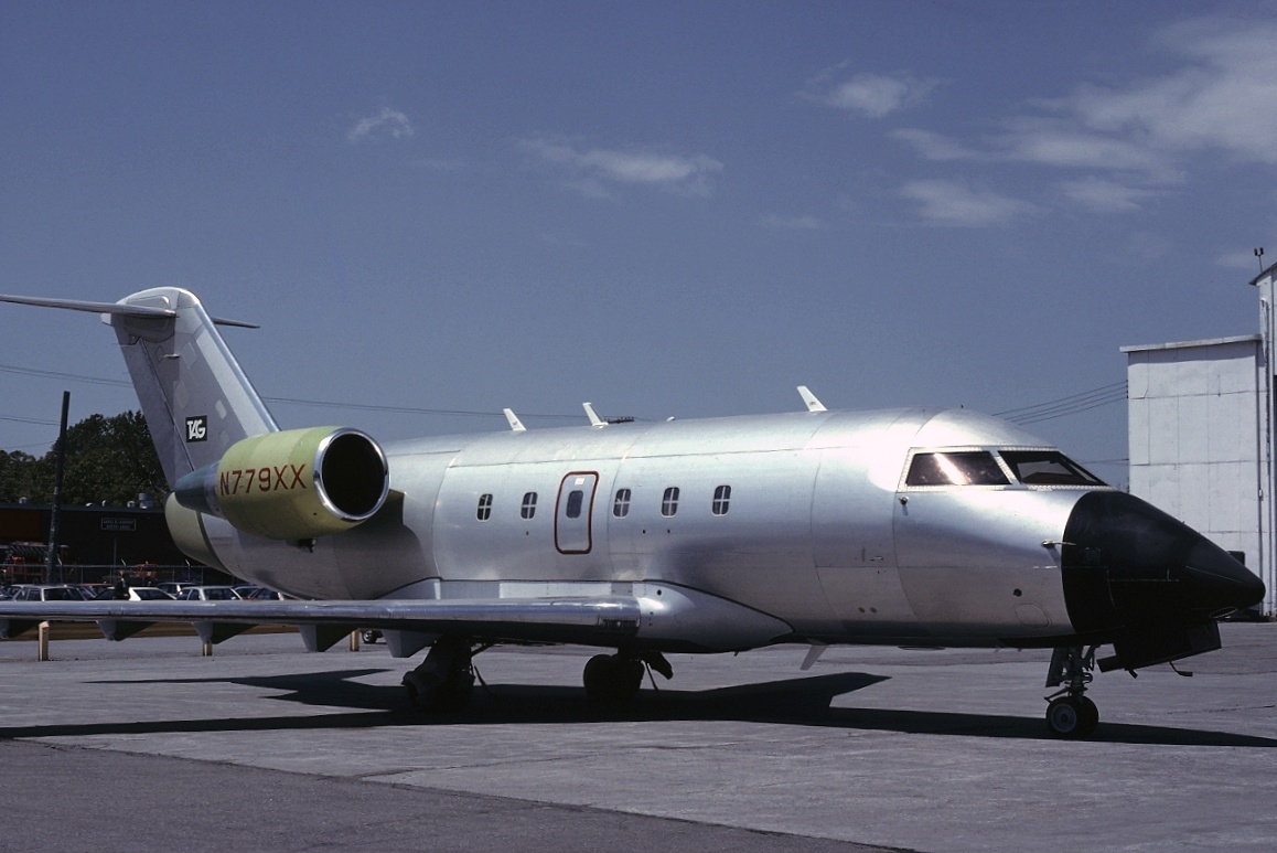 Bombardier Challenger 601 heavy jet