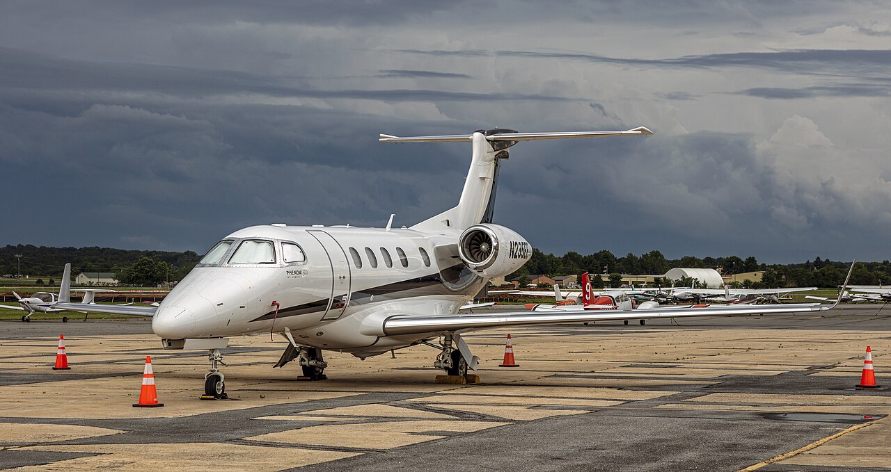 Embraer Phenom 300 (2023) — N8188E