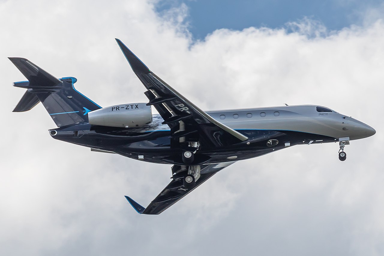 Embraer Praetor 600 super mid jet
