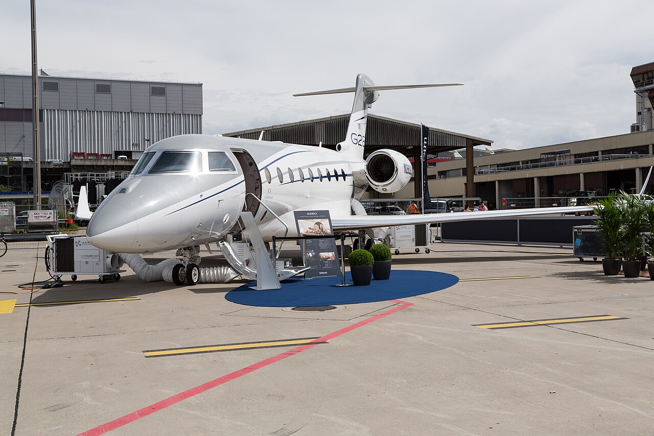 Gulfstream G280 (2012) — N915PC