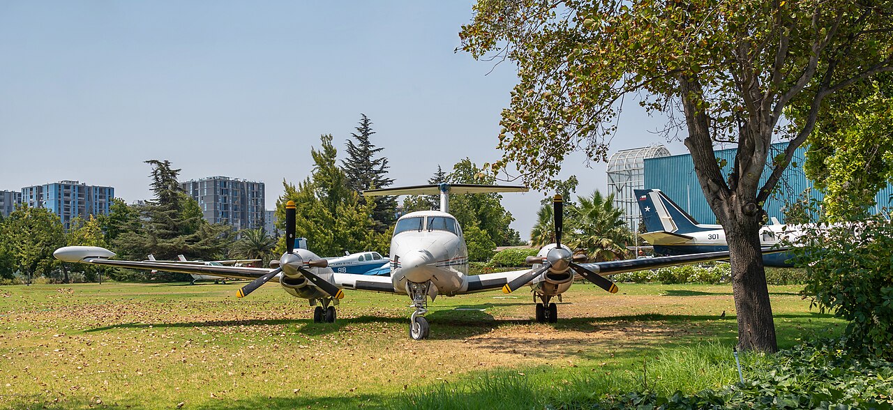 King Air 300 turboprop by Beechcraft (Textron Aviation)