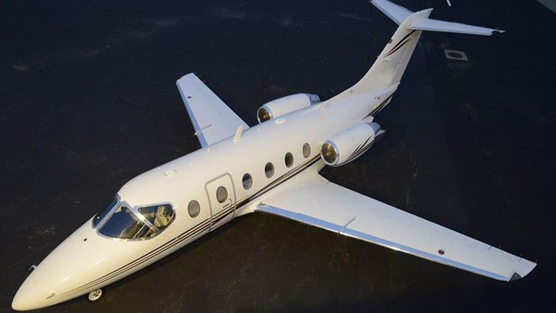 Embraer Phenom 300 (2023) — N101CC