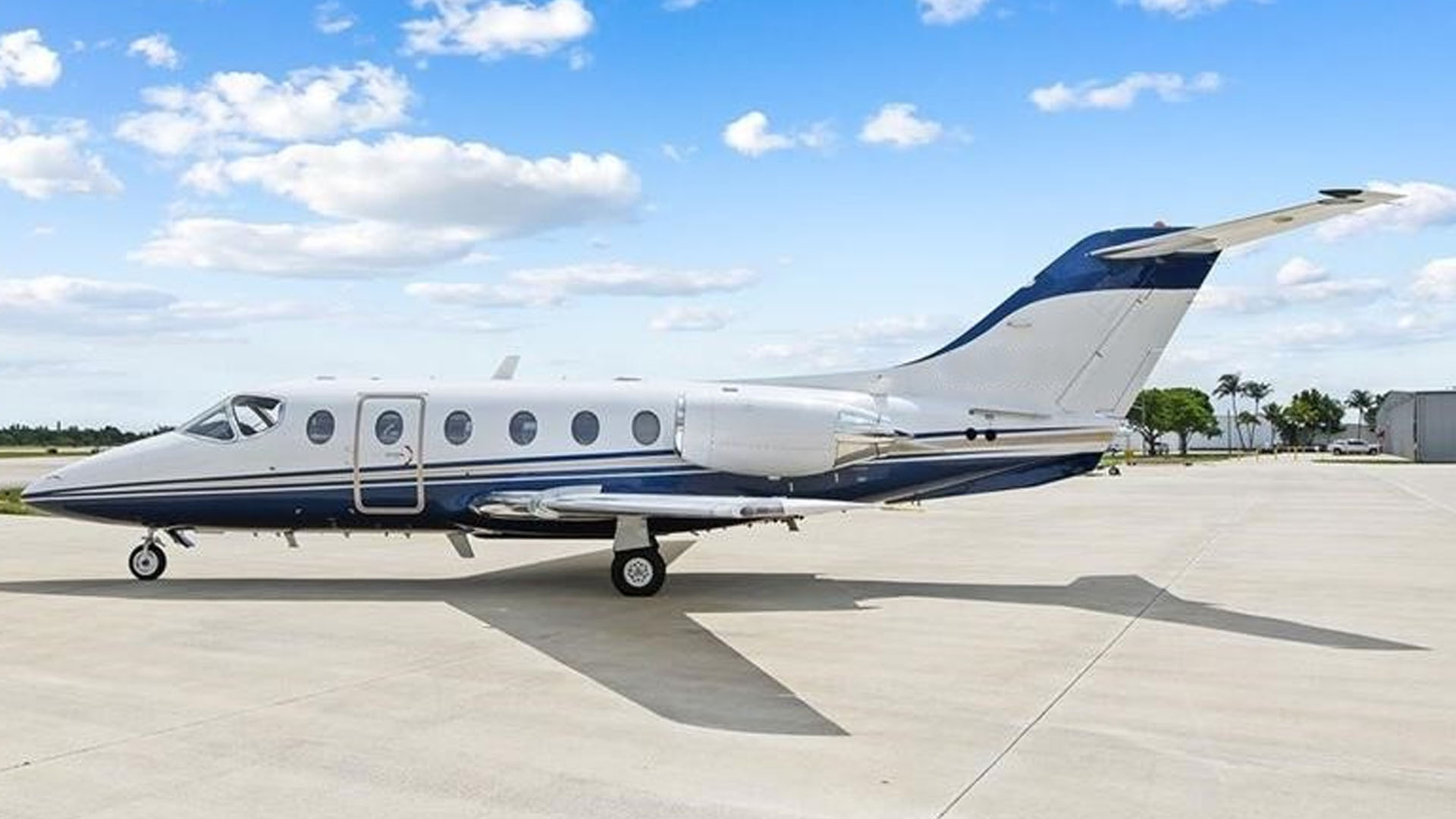 Beechjet 400A (2001) — N106KH