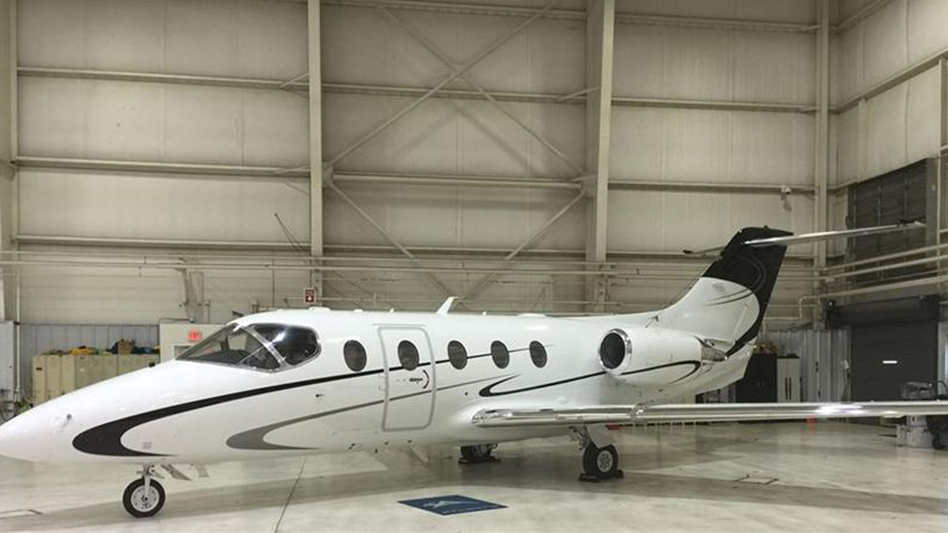 Beechjet 400A — N10LX