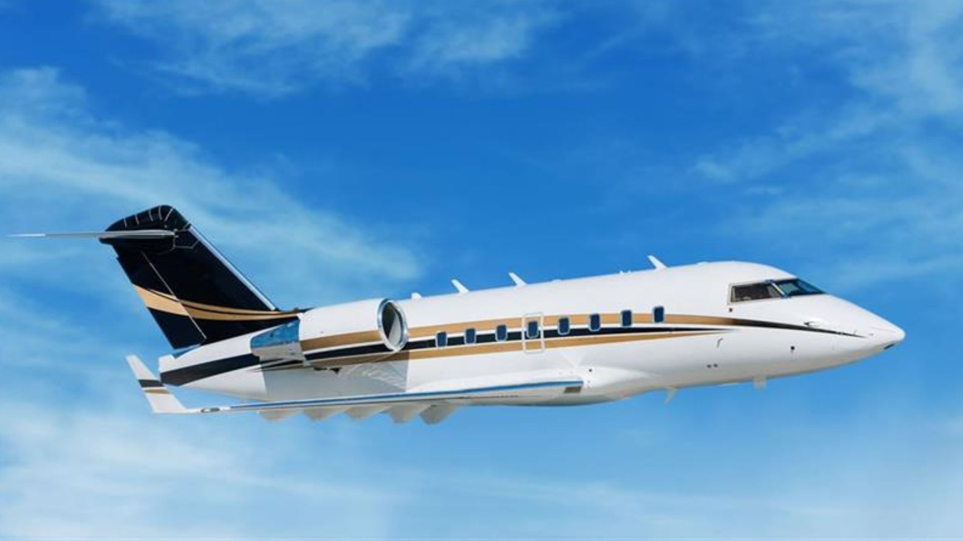 Bombardier Challenger 605 — N116HL