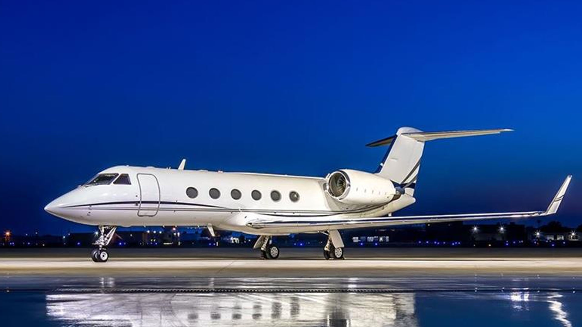 Gulfstream GIV (2001) — N119FM
