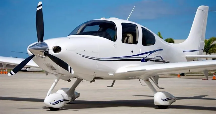 Cirrus Design CORP SR22 (2009) — N122AS
