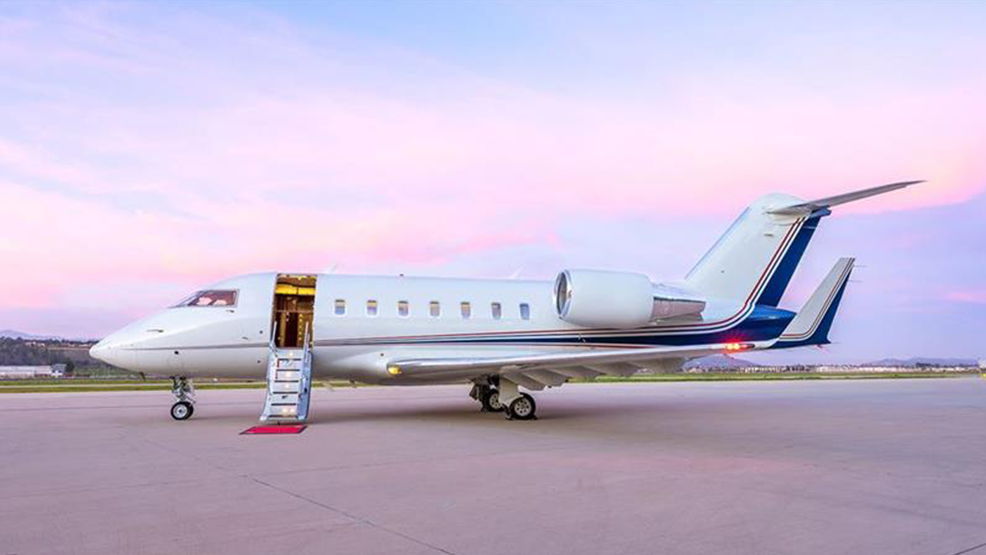 N142JE Unknown / Not publicly confirmed private jet