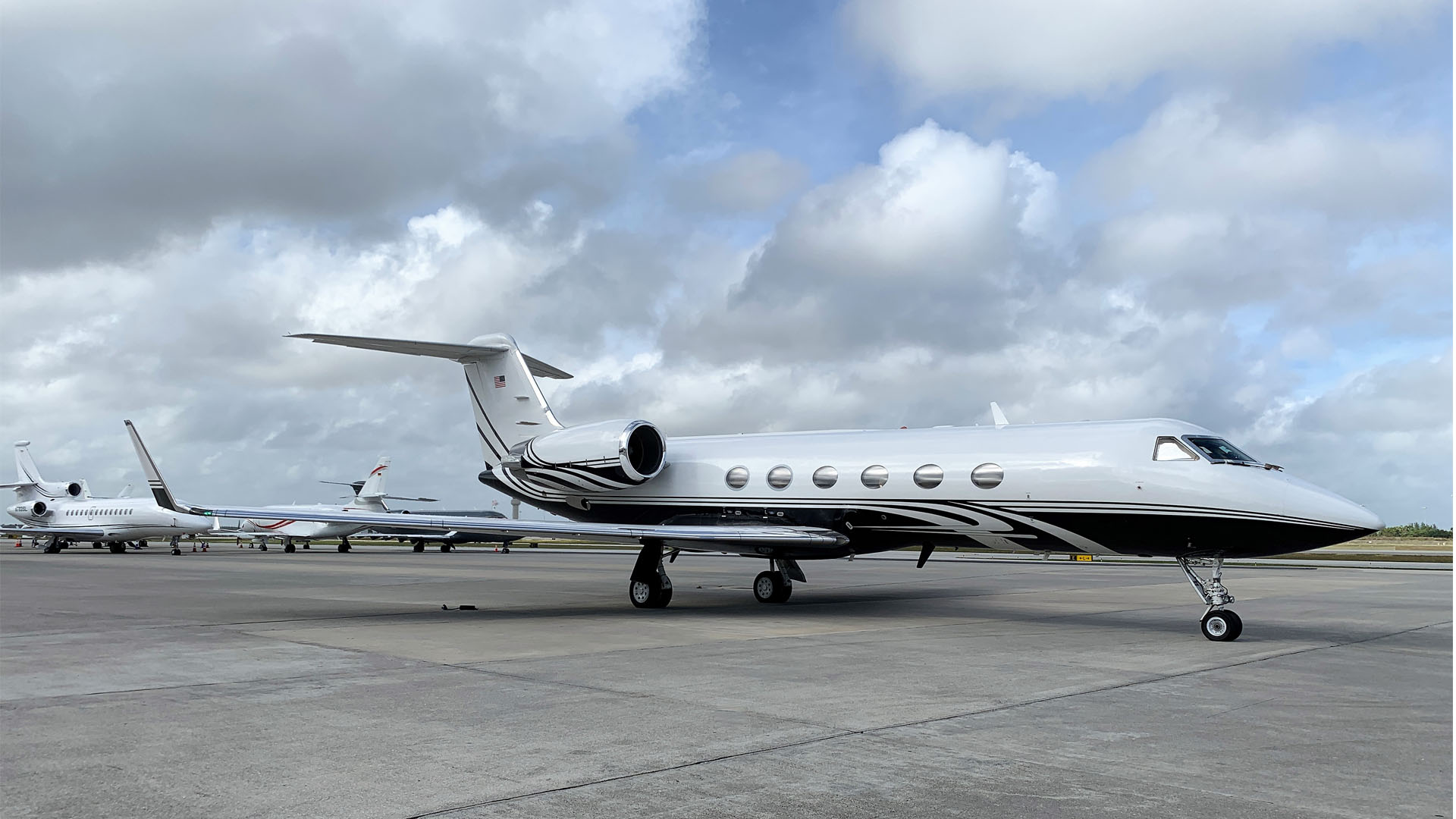 Gulfstream GIV (1990) — N188SA