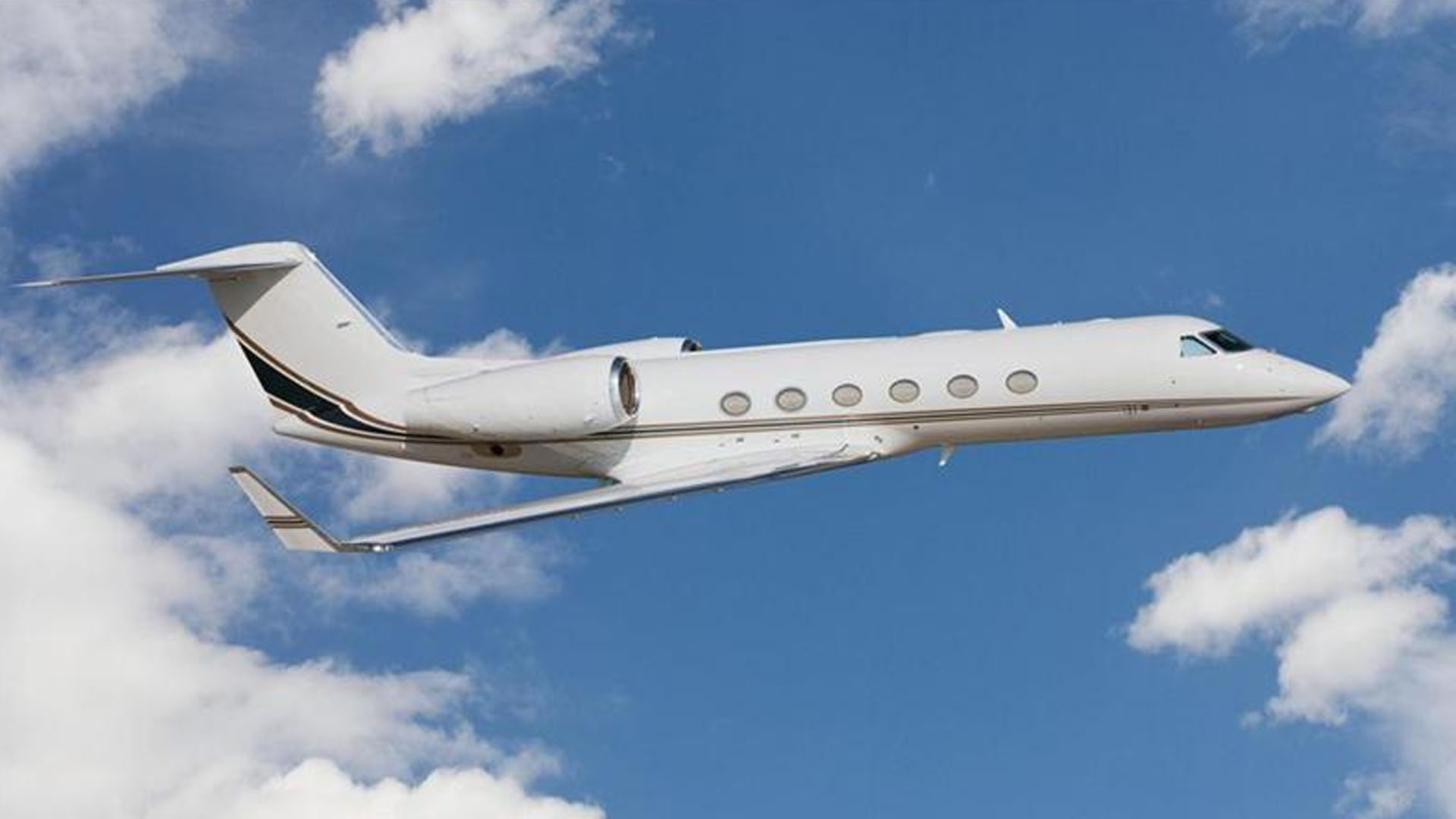 Gulfstream G450 (2008) — N192NC