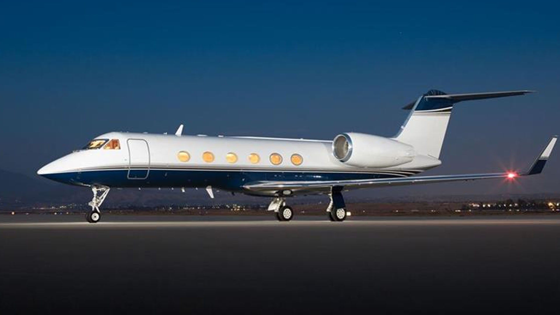 Gulfstream GIV (1996) — N226MP