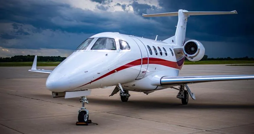 N247CM Embraer Phenom 300 Super light jet