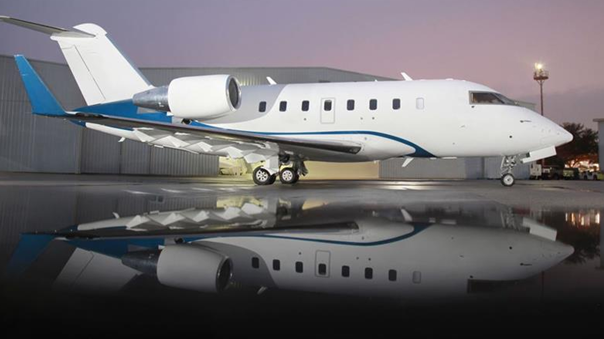 Bombardier Challenger 650 (2016) — N258GC