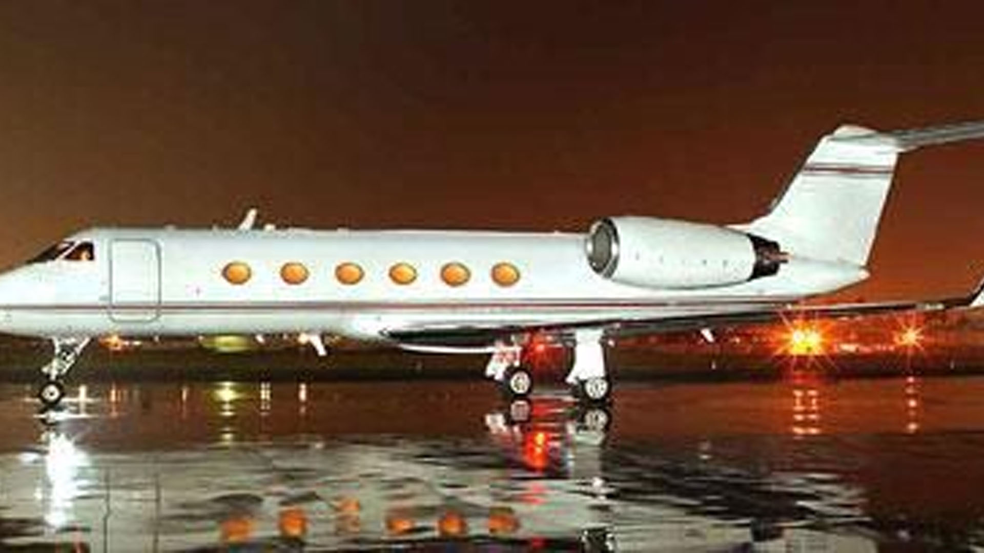 Gulfstream GIV (1993) — N270SC