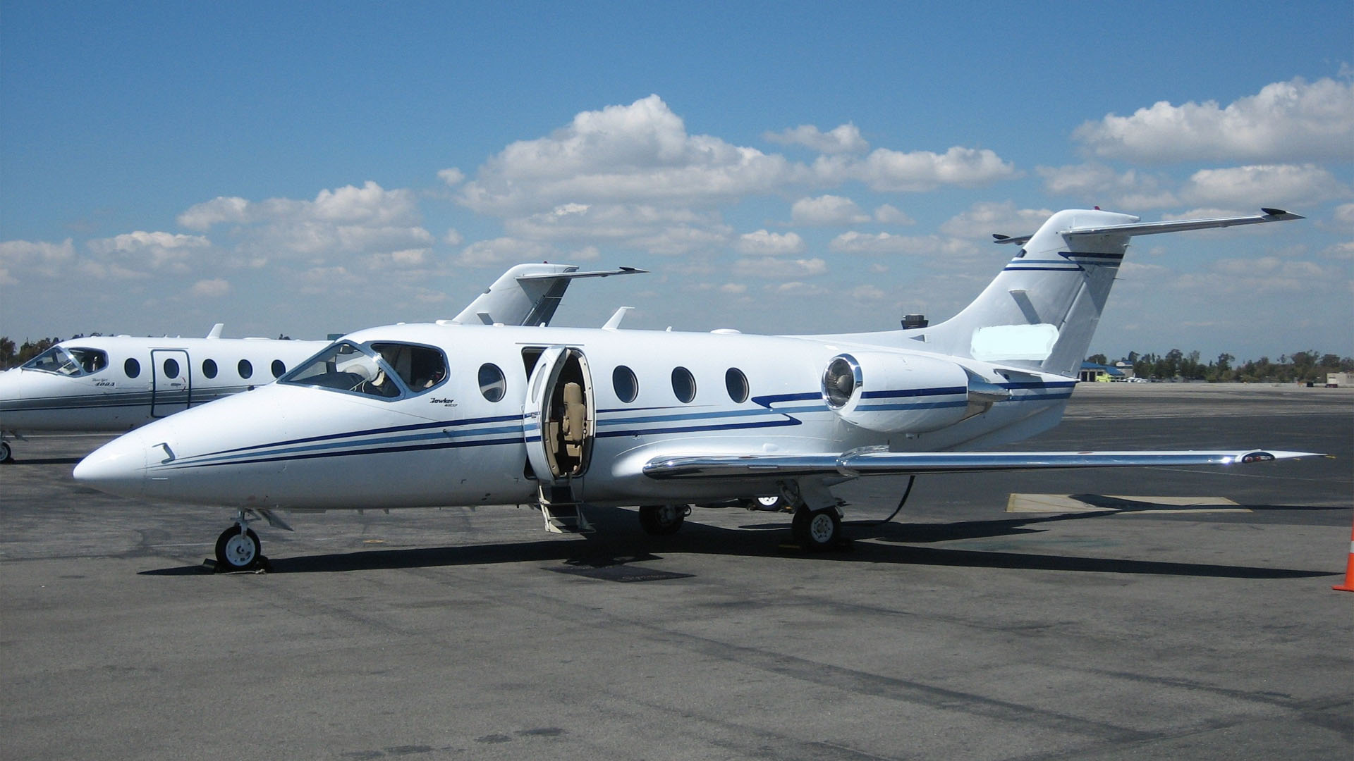 N287LS Fixed‘wing multi-engine jet private jet