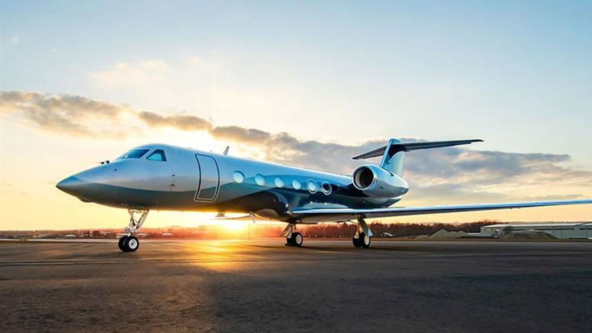 Gulfstream G450 (2013) — N28AD