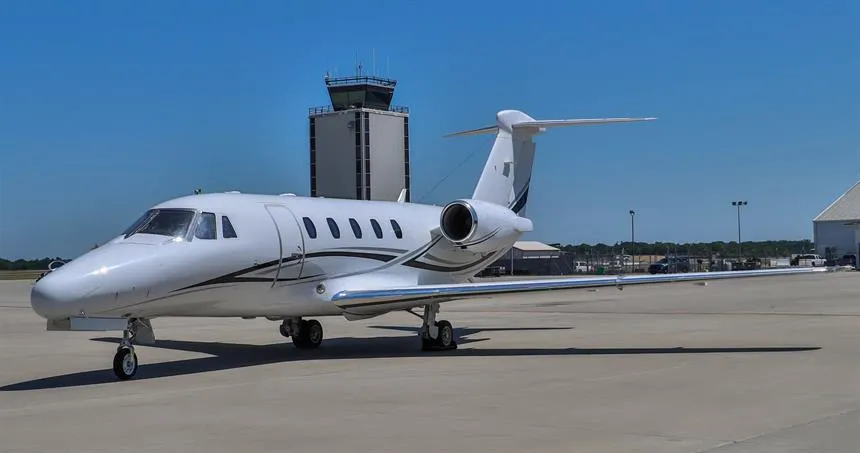 Cessna Citation VII (1994) — N2UP