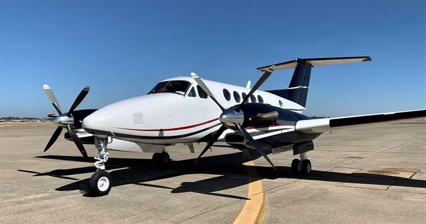 King Air 300 — N300CW