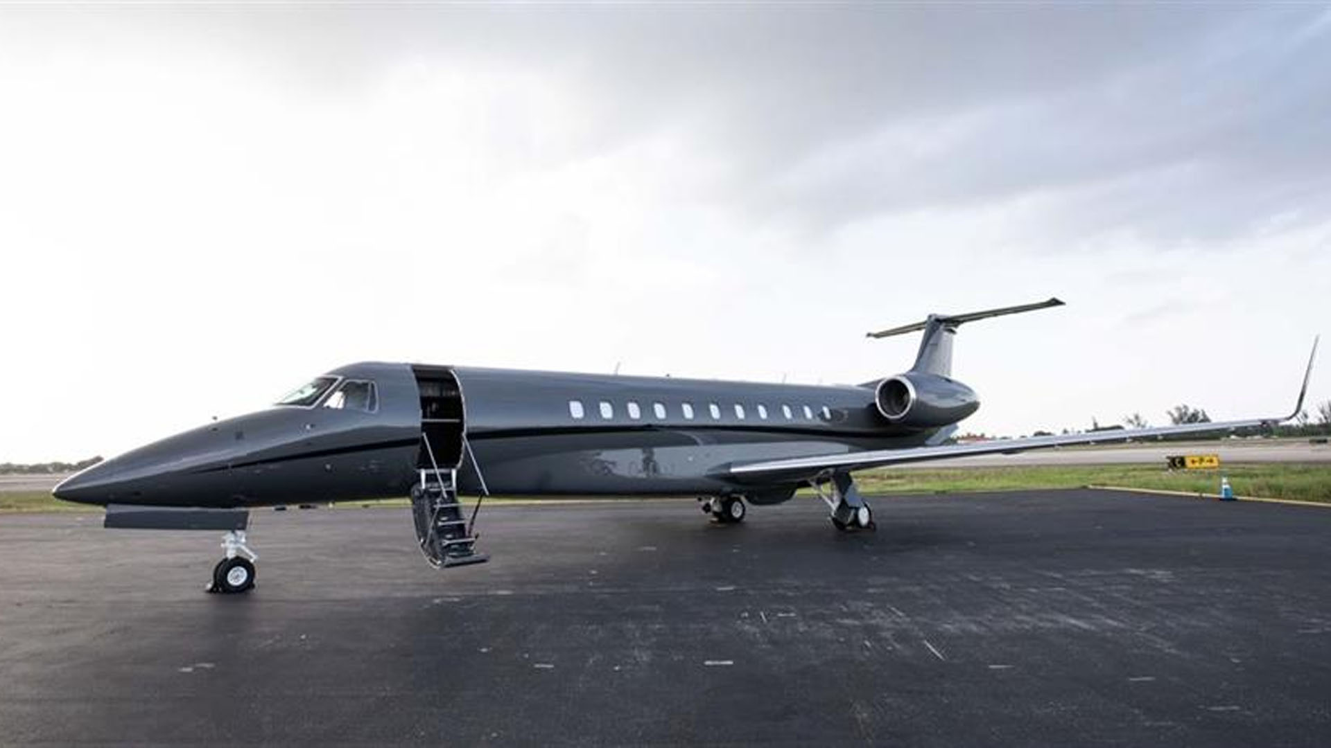 Embraer Legacy 600 (2006) — N305TK