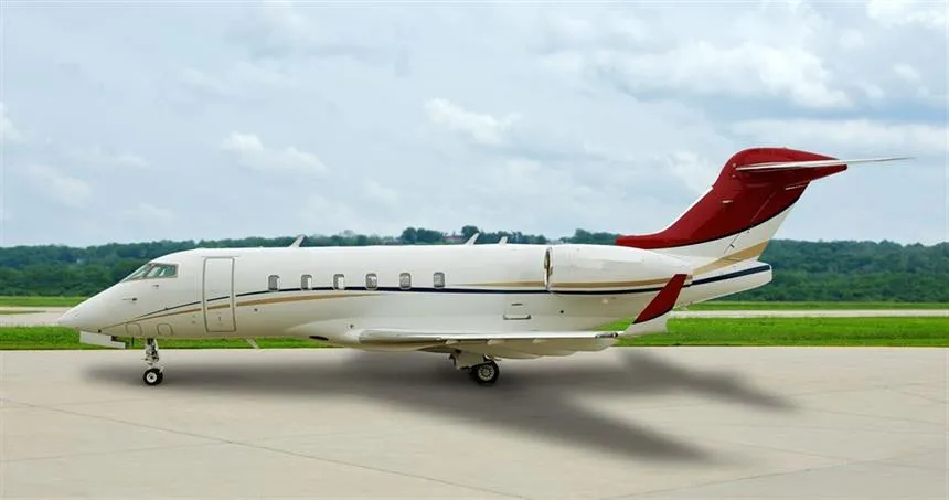 Bombardier Challenger 300 (2006) — N307JW