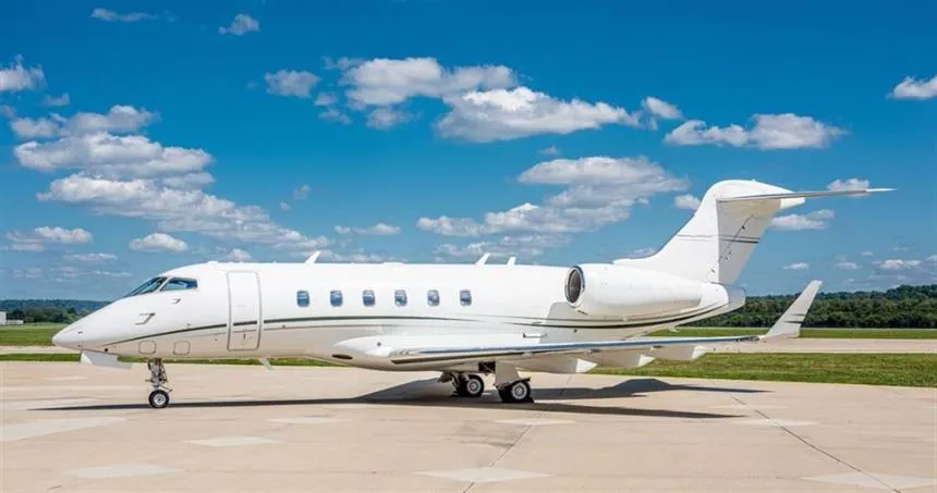 Bombardier Challenger 350 (2014) — N325WJ