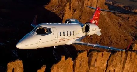 Learjet 60 (2008) — N335SJ