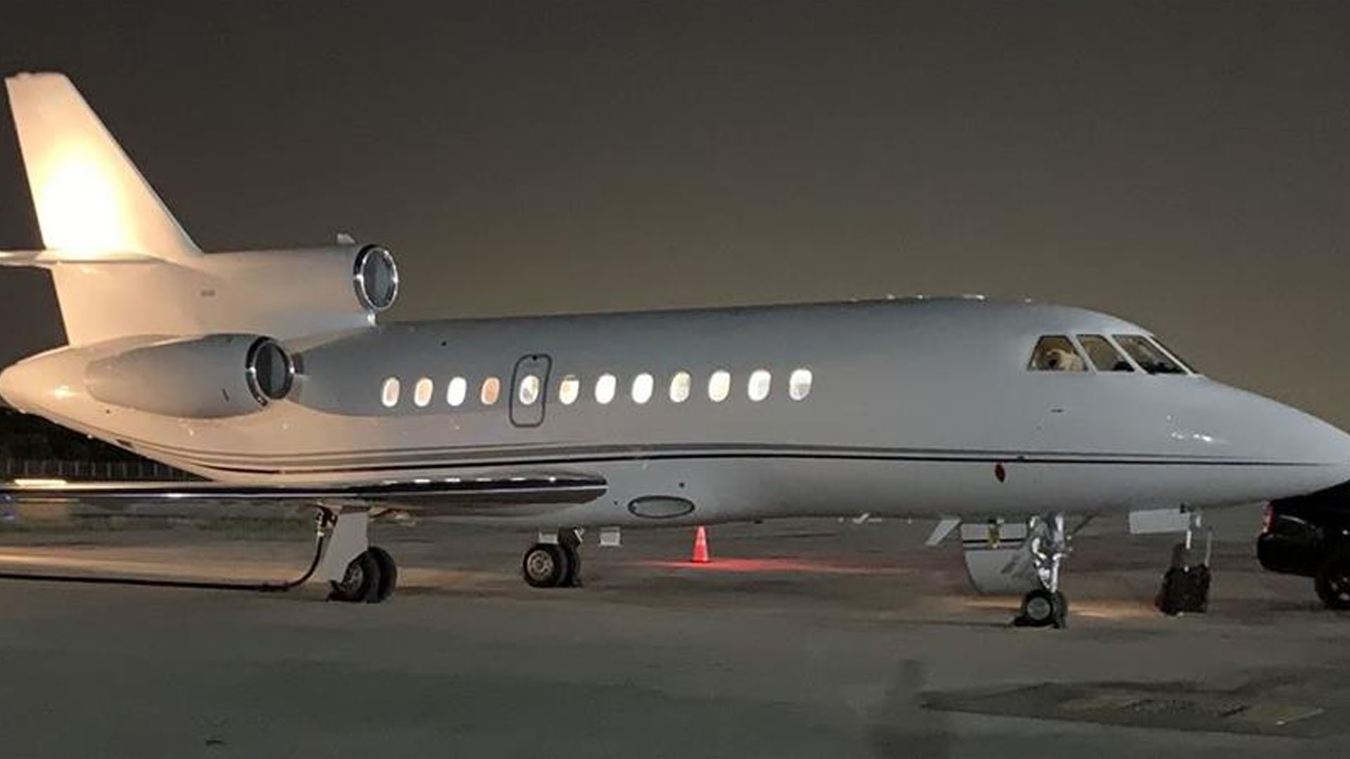 Dassault Falcon 900 (1986) — N345KM