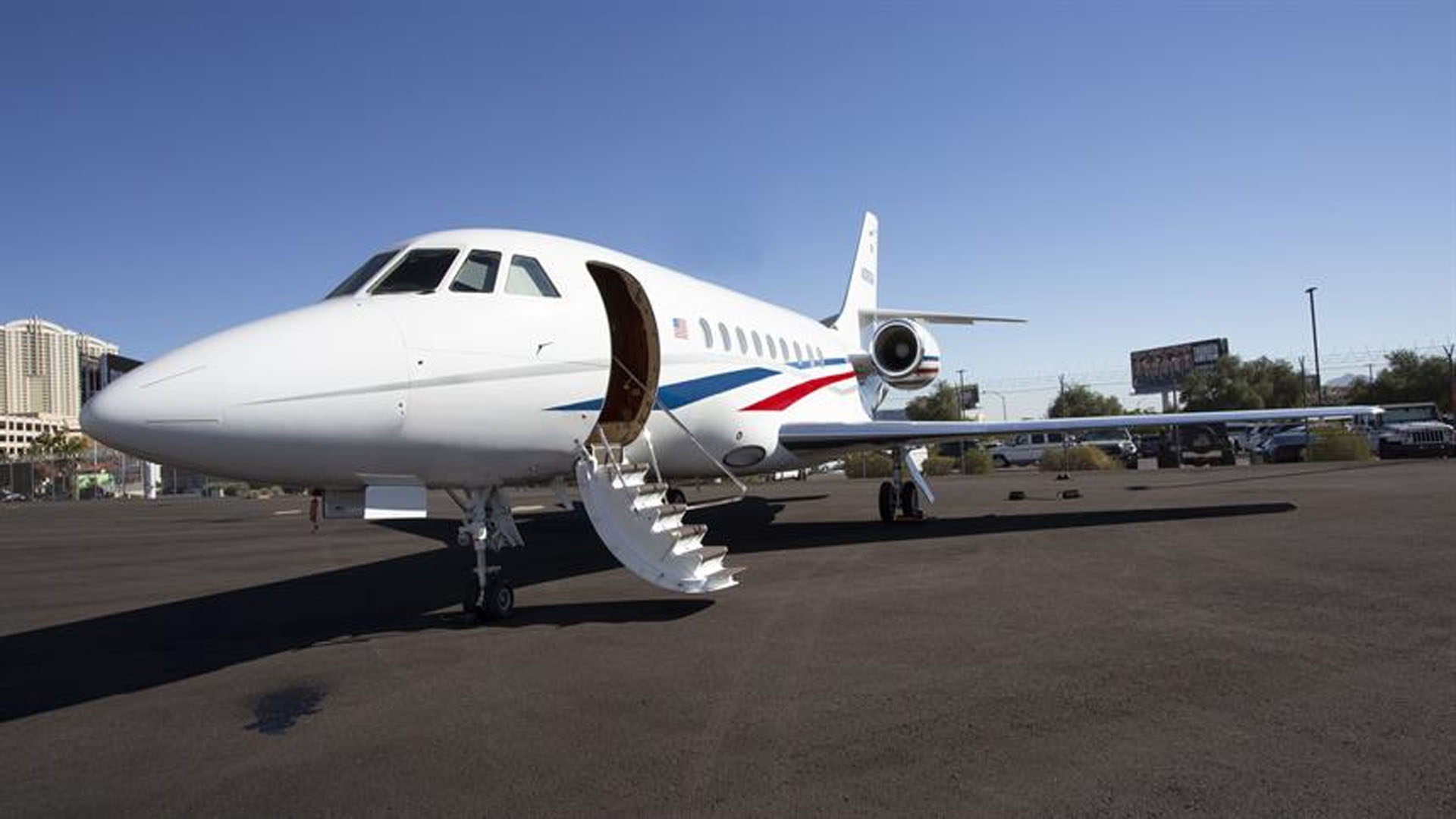 Dassault Falcon 2000EX (2005) — N360M