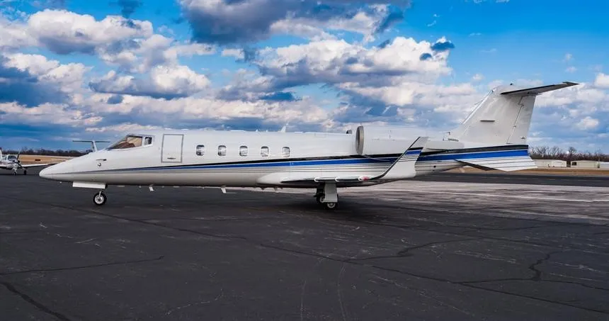 Learjet 60 (2001) — N375BW