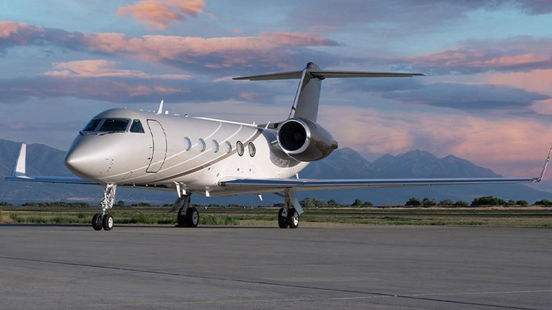 Gulfstream G450 (2013) — N401JE