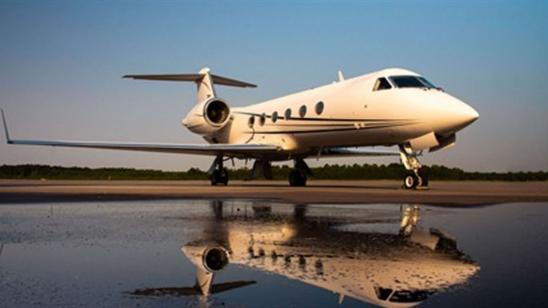 Gulfstream GIV (2000) — N403JS