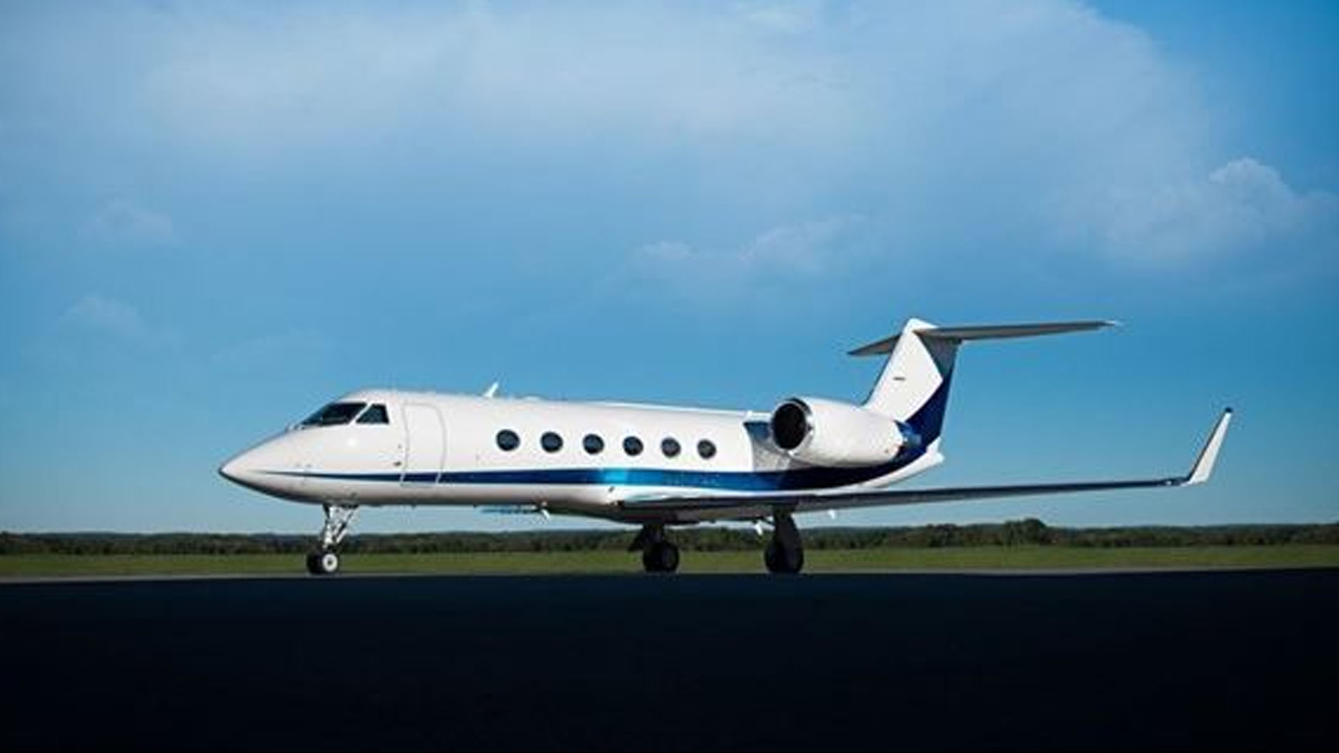 Gulfstream GIV (1992) — N403TB