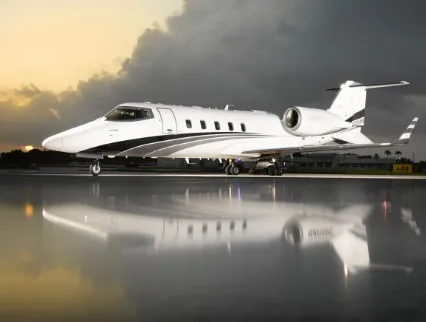 Learjet 60 (2004) — N404CD
