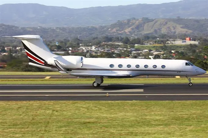 Gulfstream G550 (2007) — N405CB