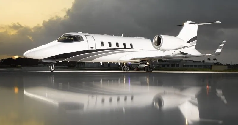 Learjet 60 (2008) — N405DC