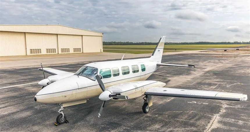Piper PA-31-350 (1982) — N40992