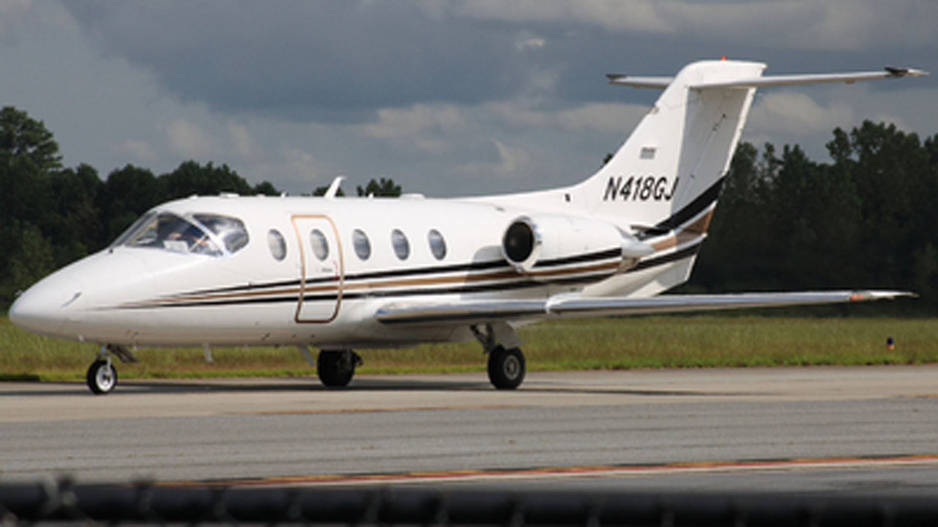 Beechjet 400A — N418GJ