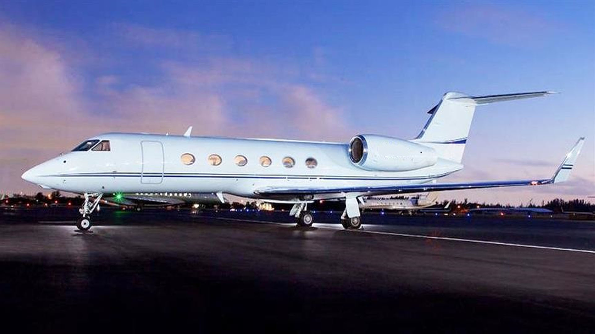 Gulfstream G450 (2004) — N43XT