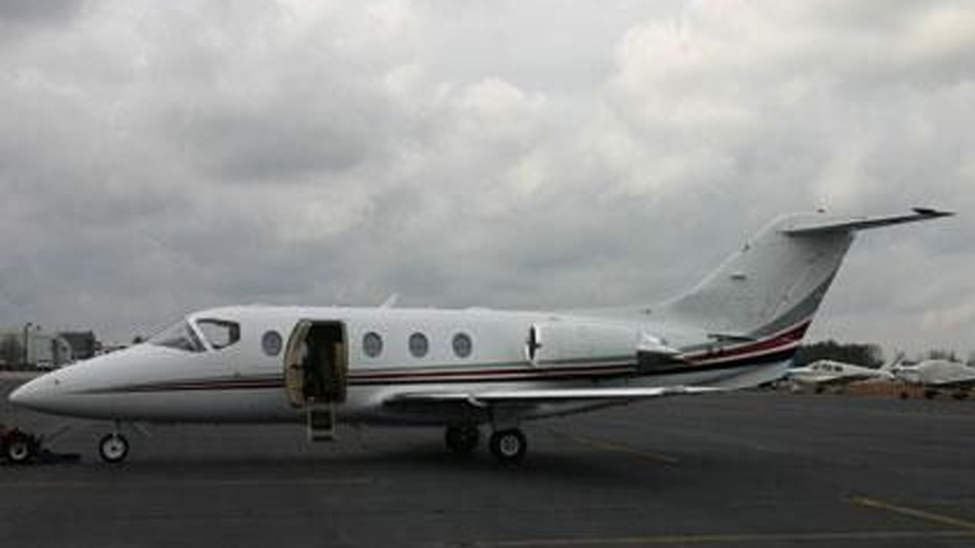 Beechjet 400A (2005) — N448SC