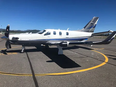 Daher TBM 700 — N462SW