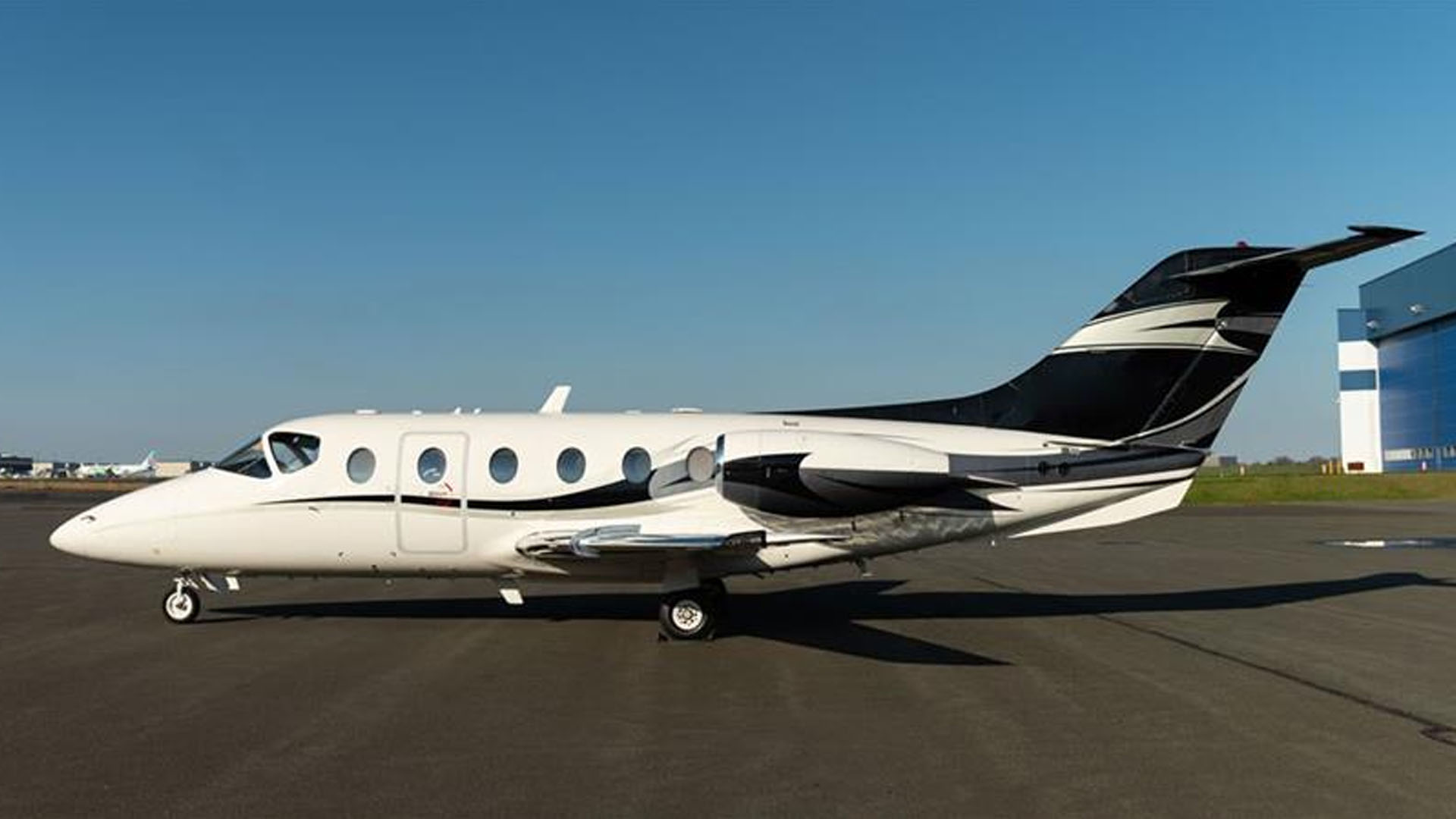 Beechjet 400A (1999) — N490FL