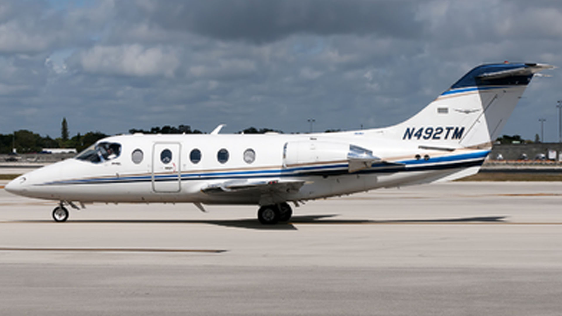 Beechjet 400A — N492TM