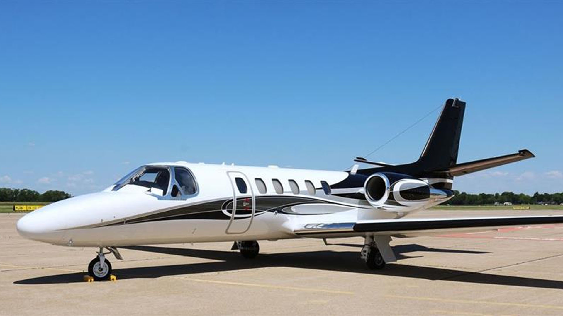 N497PF Fixed wing multi‑engine jet private jet