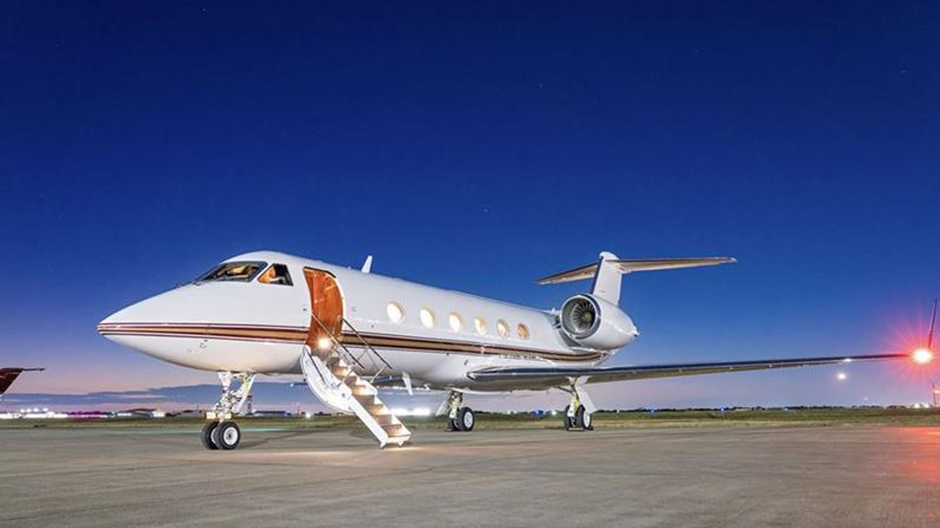 Gulfstream GIV (2001) — N512CC
