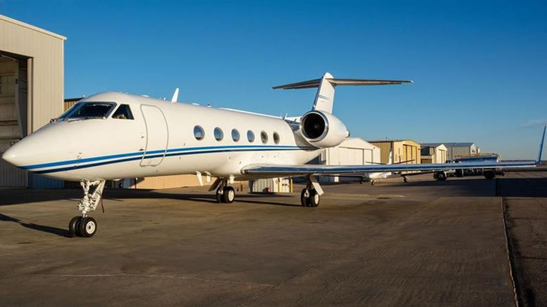 Gulfstream GIV (1999) — N519NH
