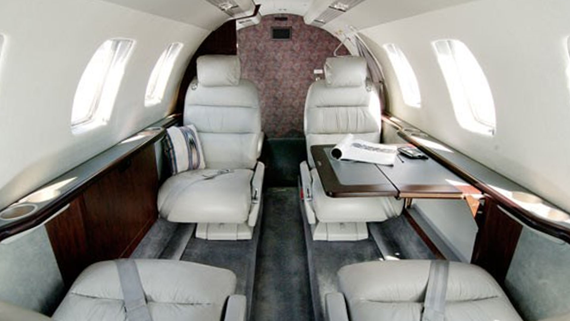 N525DP Private Jet Land private jet