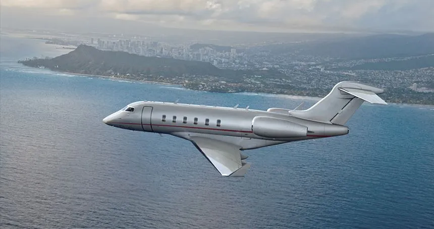 Bombardier Challenger 300 (2005) — N533XJ
