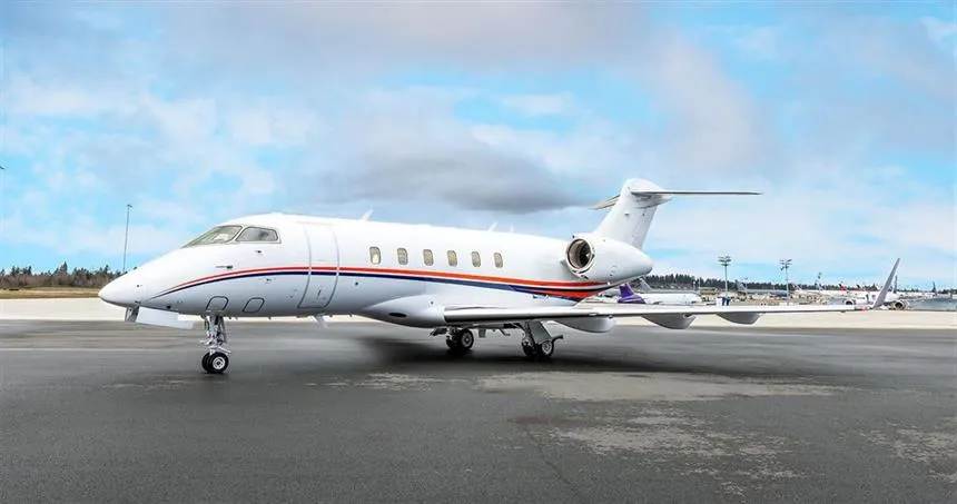 Bombardier Challenger 300 (2005) — N54HA
