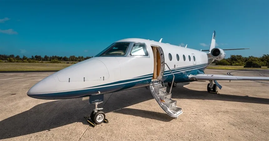 Gulfstream G150 (2007) — N553CB